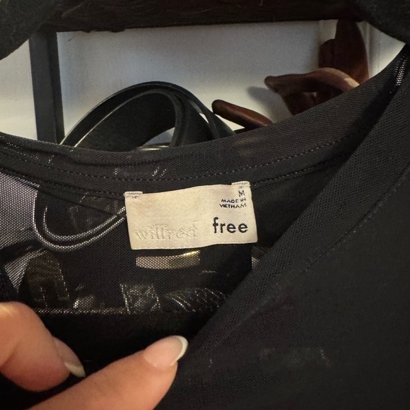 Aritzia Wilfred Free Mesh T Shirt Sz M - Picture 6 of 6